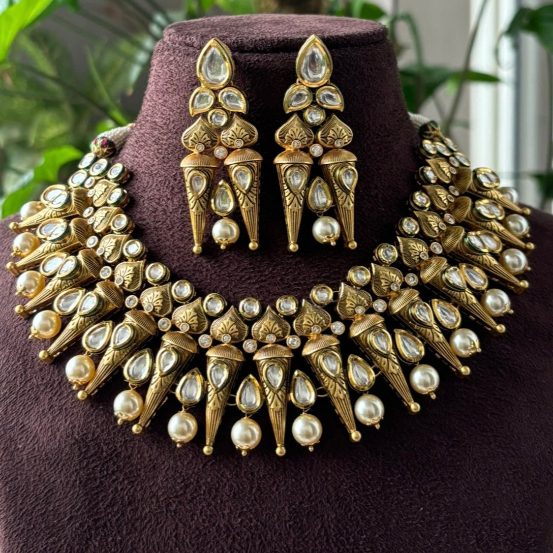 Antique Charm Royal Heritage Necklace Set - MR Jewels